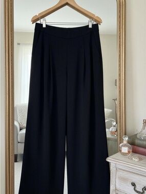 Halara black wide leg  pants with pockets - brand new with tags!